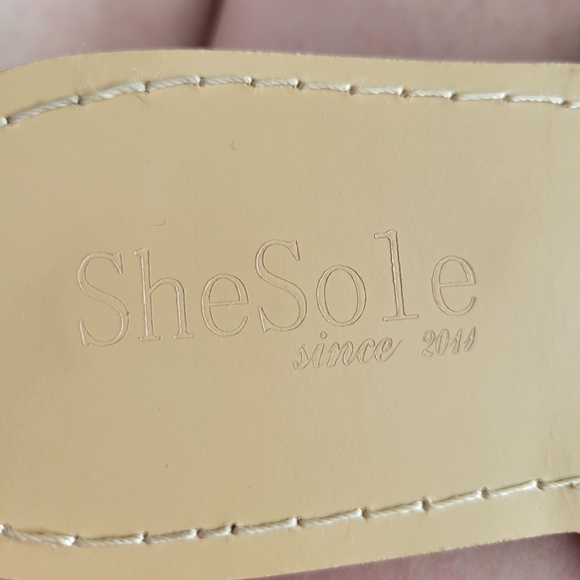 Rhinestone sandals size 7 - Picture 3 of 4